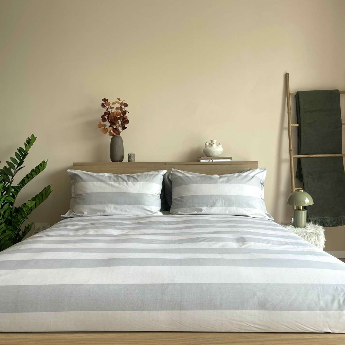 Immagine del prodotto Completo Letto Matrimoniale Righe in 100% Cotone (2 Colori) | Pietro Zanetti Home