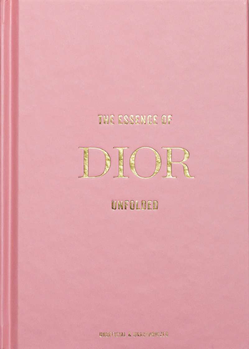 Immagine principale di THE ESSENCE OF DIOR - Libro Decorativo | New Mags