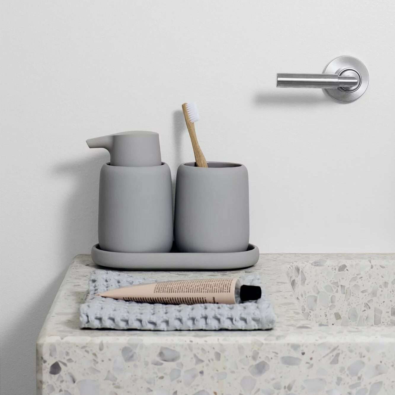 Immagine del prodotto Vassoio SONO - 7 Colori | Blomus